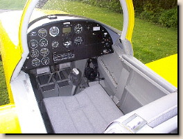 tp_rv-8_interior.jpg (24695 bytes)